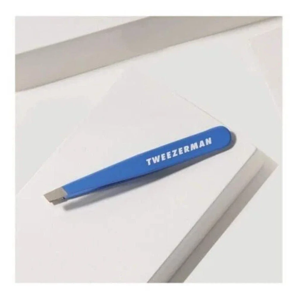 Tweezerman Bahama Blue Mini Slant Tweezer